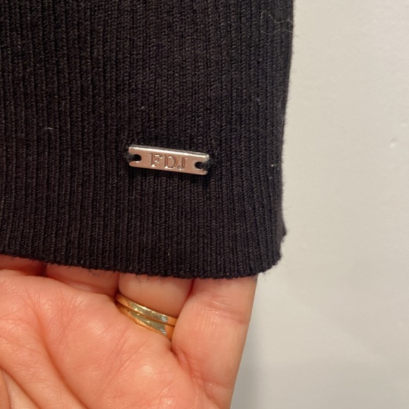 FDJ black sleeveless sweater - Picture 2 of 6